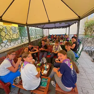  Hostel Lion & Youth